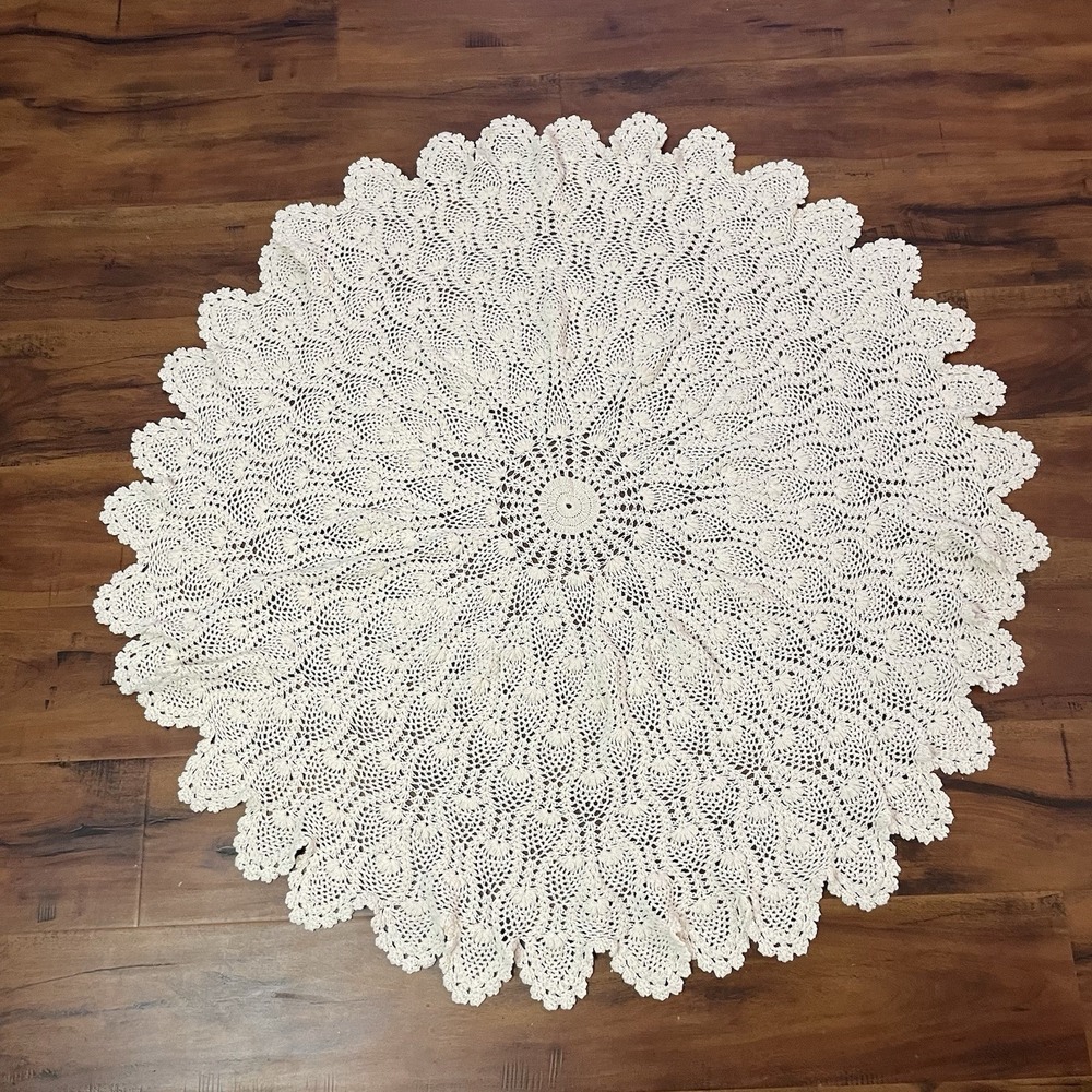Vintage Crocheted Round Tablecloth 42" Shell Stitch Victorian Shabby Grannycore